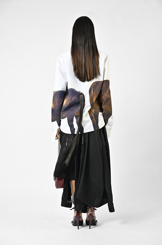 Horse printed cotton shirt with hanging silk threads