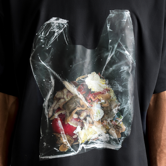 'Garbage' T-shirt (Black)