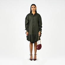  Plain ruffle-edged shirt dress