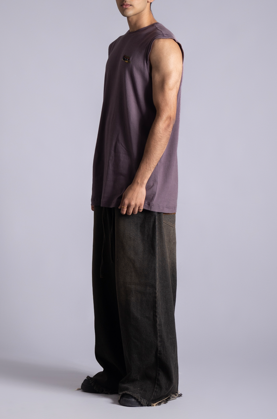 'The Ranch' Sleeveless T-shirt (Purple Mauve)